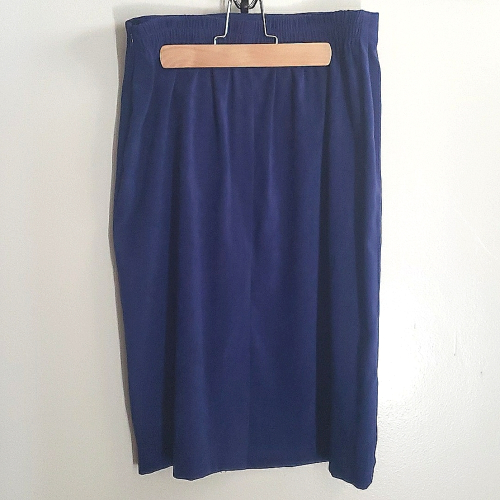 Vintage Leslie Fay Faux Suede Pencil Skirt - Picture 2 of 7
